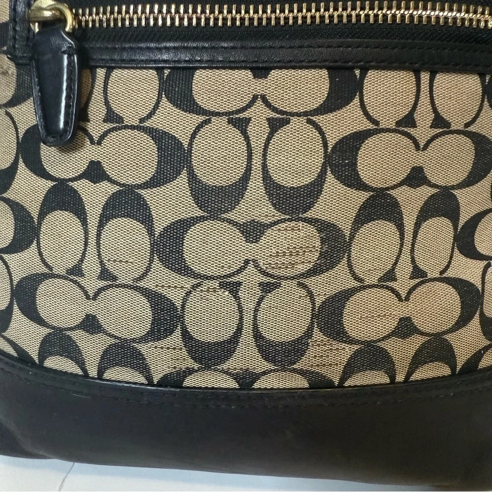 Coach Bleecker Black Legacy Duffle in Printed Signature C Logo Fabric Purse Bag - Picture 10 of 16